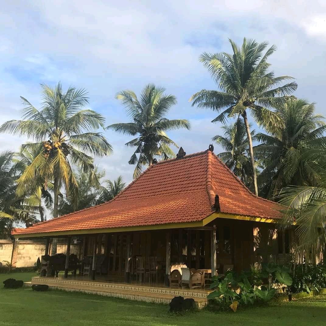 Rumah Adat Joglo